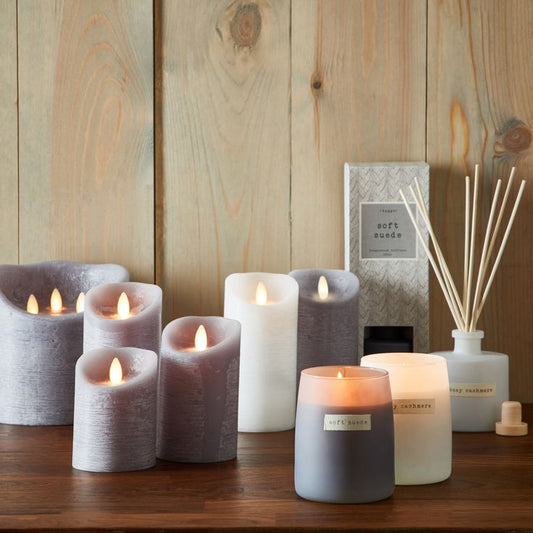 Candles & Warm Scents